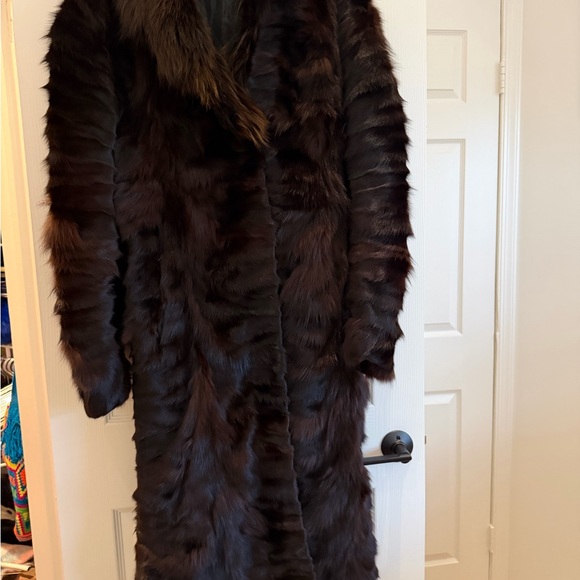 Luxurious Dark Brown Real Mink Fur with Fox Coat - Picture 4 of 15
